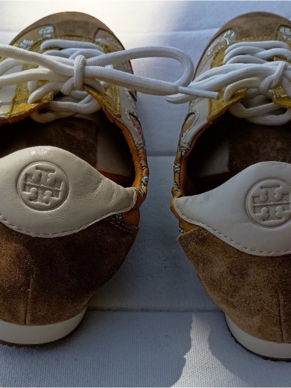 Tory Burch Serif Trainer Sneaker in Rust Wallpaper Floral - Picture 4 of 7